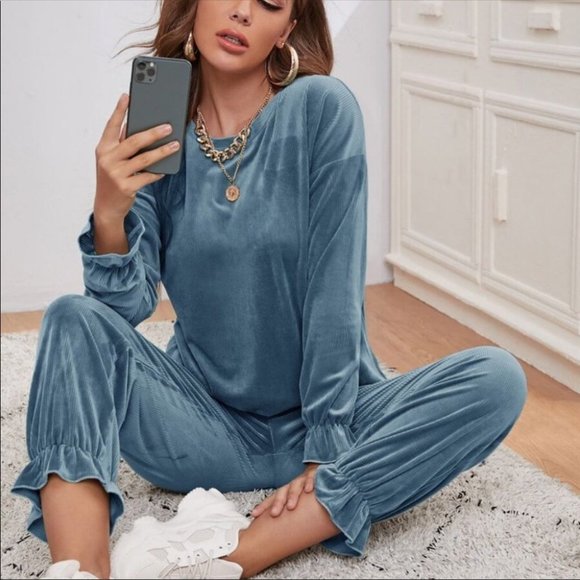 🖤Velvet Lounge Set - Picture 4 of 12